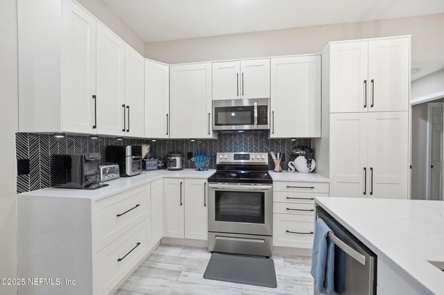 9535 WAGNER Road, Jacksonville, FL 32219