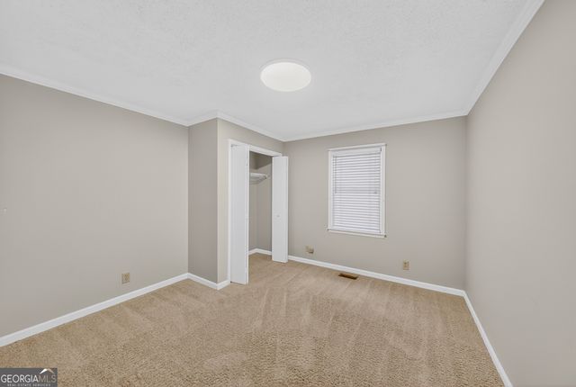 312 Ashford Circle, Lagrange, GA 30240