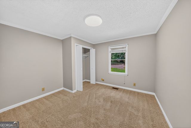 312 Ashford Circle, Lagrange, GA 30240