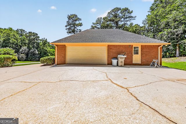 312 Ashford Circle, Lagrange, GA 30240