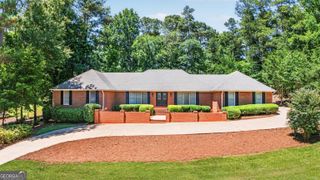 312 Ashford Circle, Lagrange, GA 30240