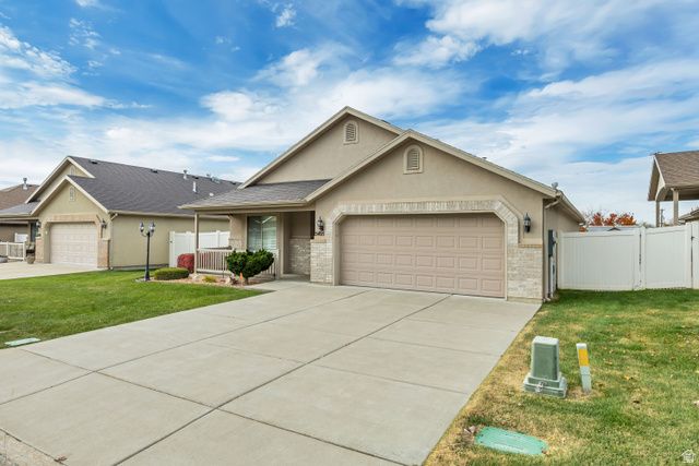 5495 S 575 W, Riverdale, UT 84405