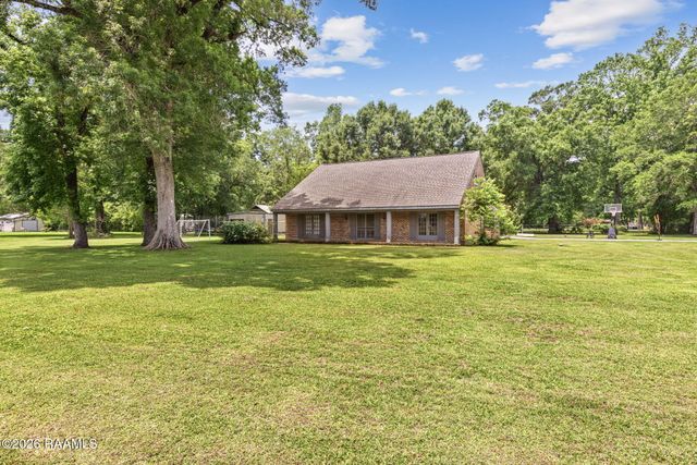 300 Wildlife Drive, Lafayette, LA 70507