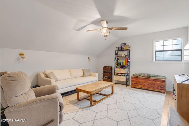 300 Wildlife Drive, Lafayette, LA 70507