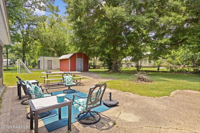 300 Wildlife Drive, Lafayette, LA 70507
