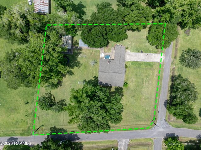 300 Wildlife Drive, Lafayette, LA 70507