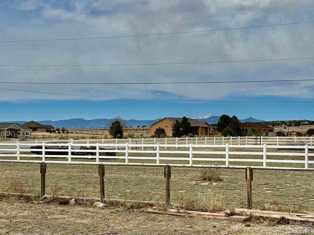 1245 N Marwyck Dr, Pueblo West, CO 81007