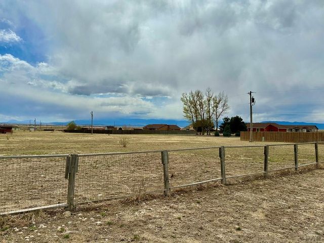 1245 N Marwyck Dr, Pueblo West, CO 81007