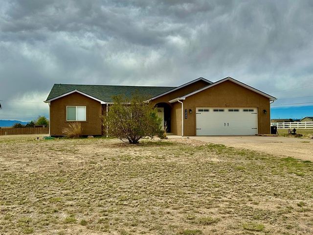 1245 N Marwyck Dr, Pueblo West, CO 81007