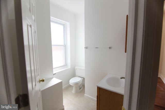 1530 W FONTAIN ST, Philadelphia, PA 19121