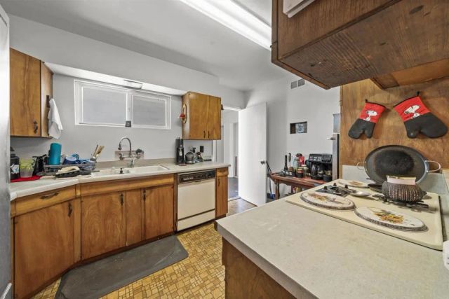 729 Myra Avenue, Chula Vista, CA 91910