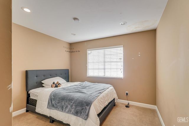 506 Shasta Street, Taft, CA 93268