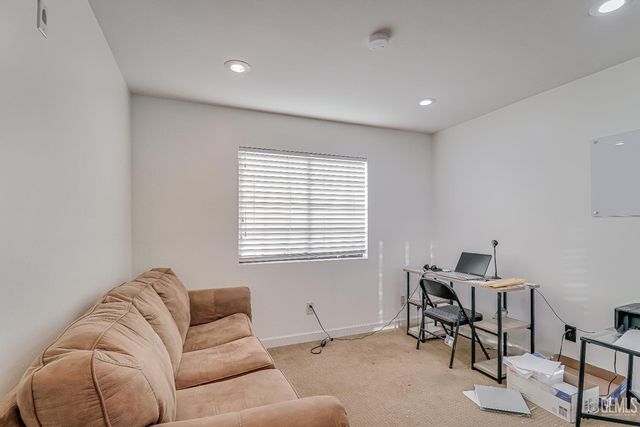 506 Shasta Street, Taft, CA 93268