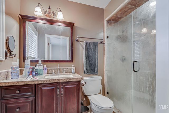 506 Shasta Street, Taft, CA 93268