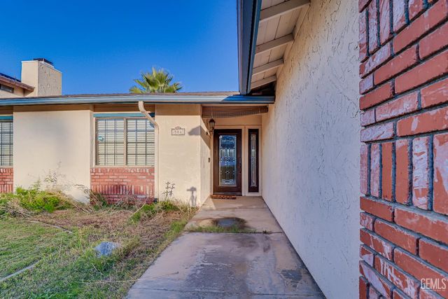 506 Shasta Street, Taft, CA 93268