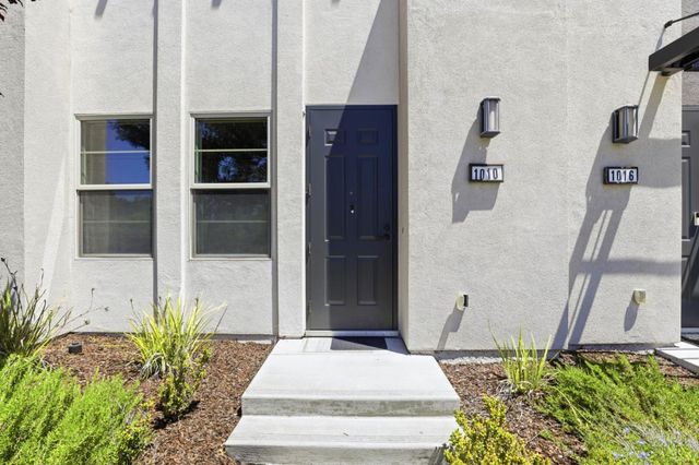 1010 Goldenstar Place, San Jose, CA 95131