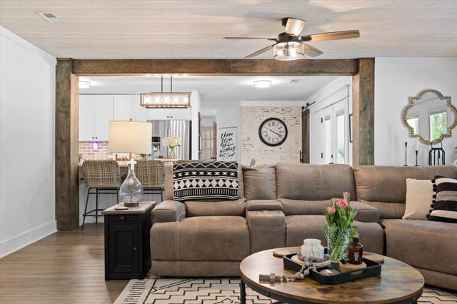 7229 S Wolftever Drive, Ooltewah, TN 37363