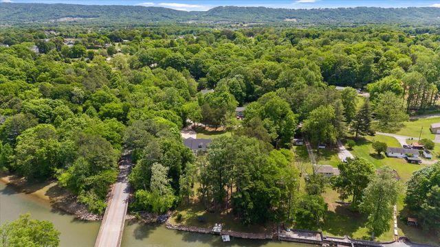 7229 S Wolftever Drive, Ooltewah, TN 37363