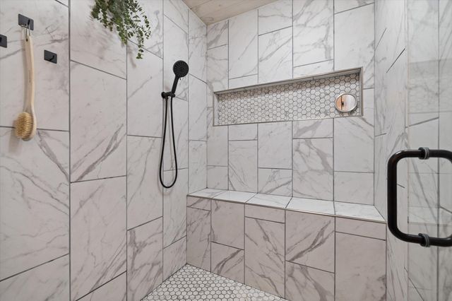 7229 S Wolftever Drive, Ooltewah, TN 37363