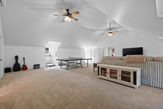 7229 S Wolftever Drive, Ooltewah, TN 37363