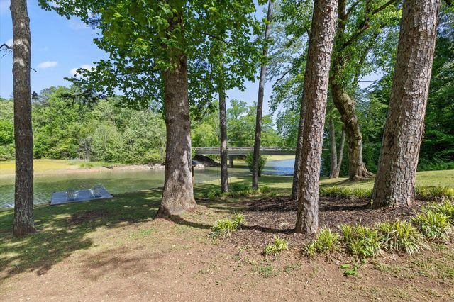 7229 S Wolftever Drive, Ooltewah, TN 37363