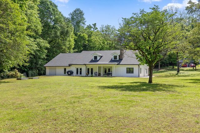 7229 S Wolftever Drive, Ooltewah, TN 37363