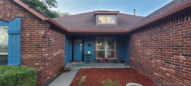 5701 E 144th Street N, Collinsville, OK 74021