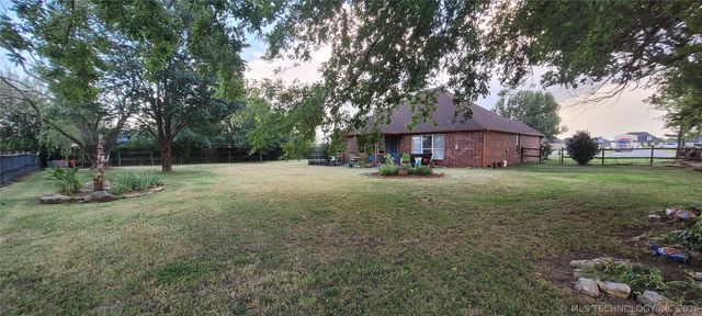 5701 E 144th Street N, Collinsville, OK 74021