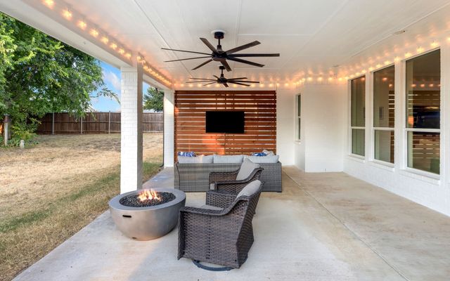 3668 Quail Hollow Street, Celina, TX 75009