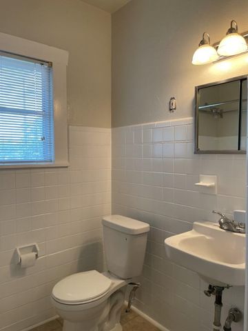 606 Mesquite ST, Bastrop, TX 78602