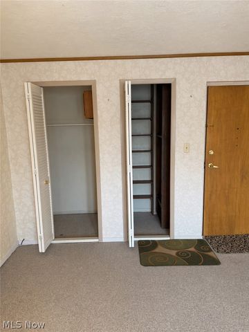 14567 Madison Avenue 609, Lakewood, OH 44107