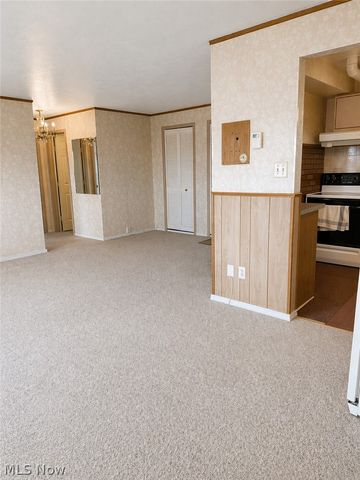 14567 Madison Avenue 609, Lakewood, OH 44107