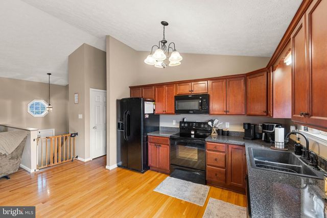 62 SILVER CT, Maurertown, VA 22644