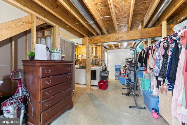 62 SILVER CT, Maurertown, VA 22644