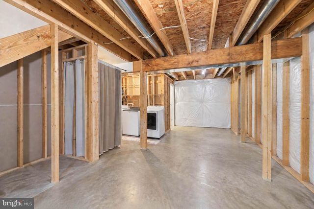 62 SILVER CT, Maurertown, VA 22644