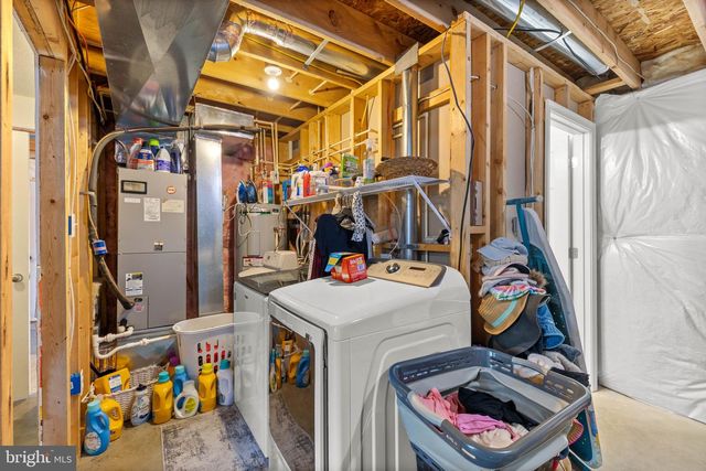 62 SILVER CT, Maurertown, VA 22644