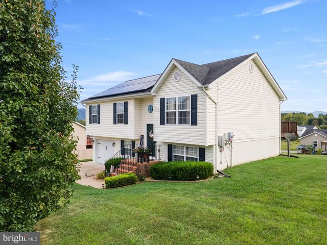 62 SILVER CT, Maurertown, VA 22644