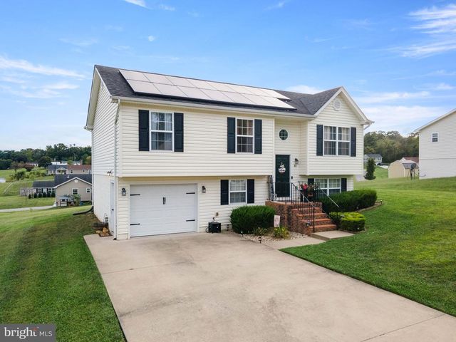 62 SILVER CT, Maurertown, VA 22644