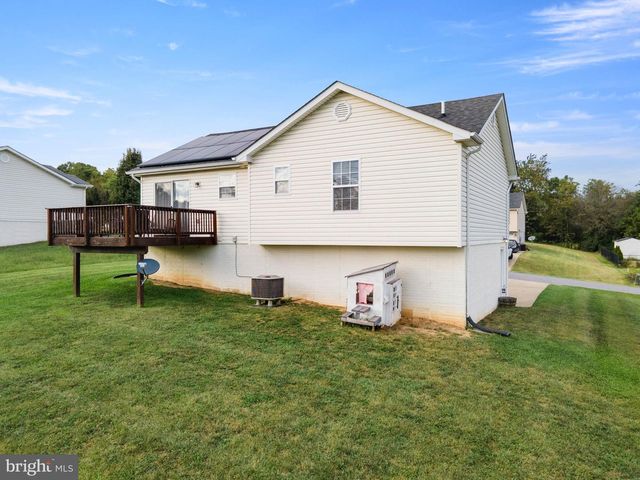 62 SILVER CT, Maurertown, VA 22644