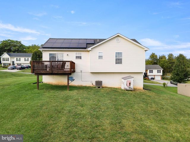 62 SILVER CT, Maurertown, VA 22644