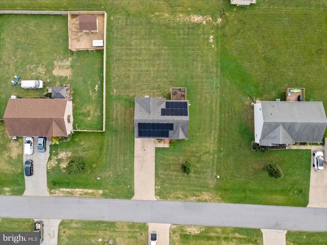 62 SILVER CT, Maurertown, VA 22644