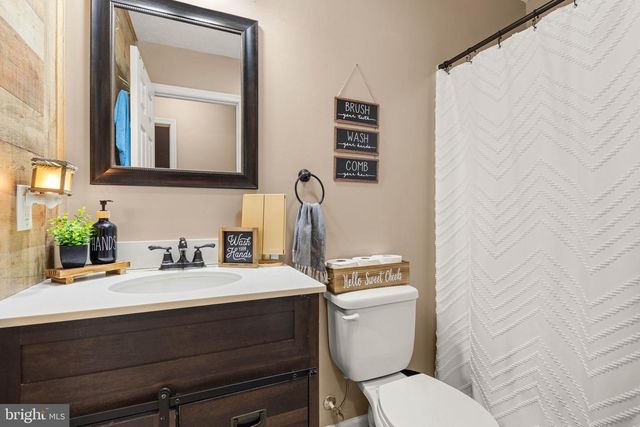 62 SILVER CT, Maurertown, VA 22644
