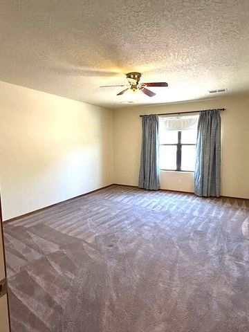 4906 Dolores Hildago Drive SE, Rio Rancho, NM 87124