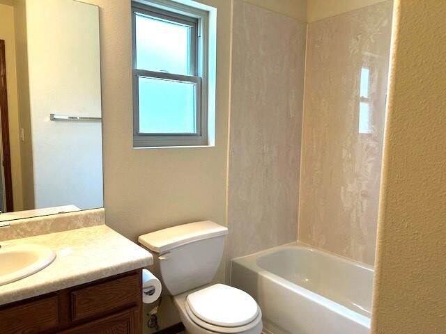 4906 Dolores Hildago Drive SE, Rio Rancho, NM 87124