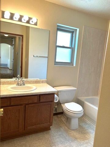 4906 Dolores Hildago Drive SE, Rio Rancho, NM 87124