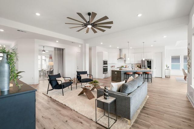 312 Starfire DR, Dripping Springs, TX 78620