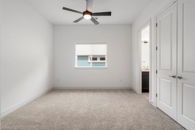 312 Starfire DR, Dripping Springs, TX 78620