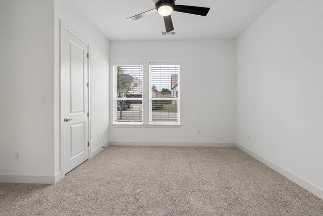 312 Starfire DR, Dripping Springs, TX 78620