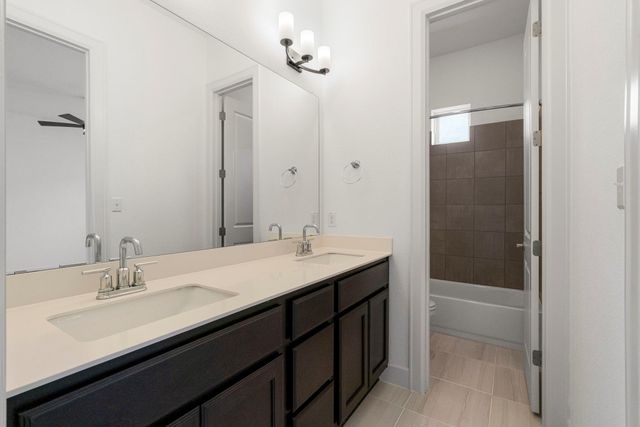 312 Starfire DR, Dripping Springs, TX 78620