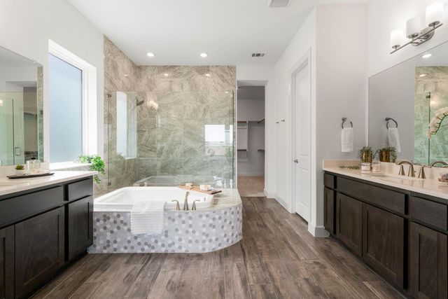 312 Starfire DR, Dripping Springs, TX 78620